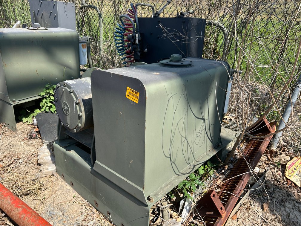 DP Manufacturing 24,500-45,000lb Hydraulic Winch INV#2654986