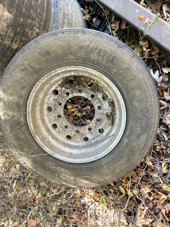 Lot of (4) 445/50R22.5 Tires and Rims INV#2654982