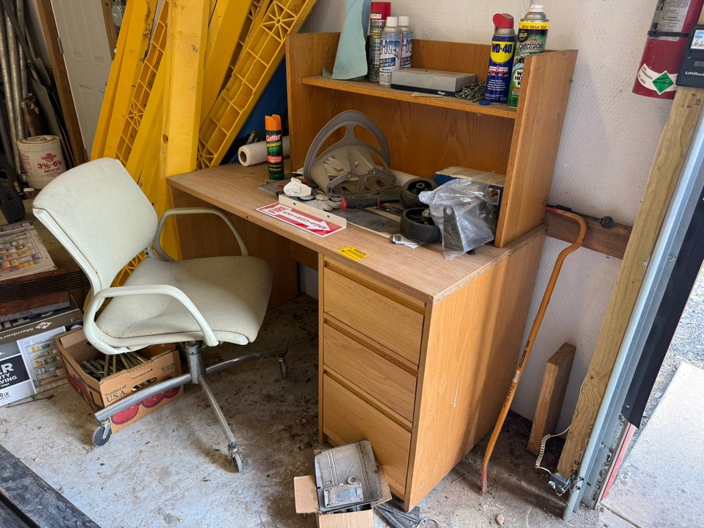 Desk w/Chair INV#2654920