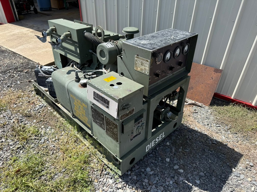 US Department of Defense MEP-003A Generator RZ00965.MSE INV#2654908