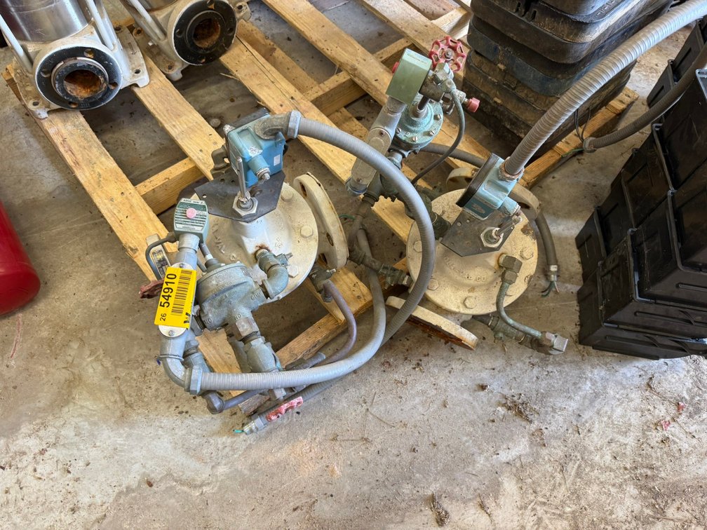 Lot of Pumps INV#2654910