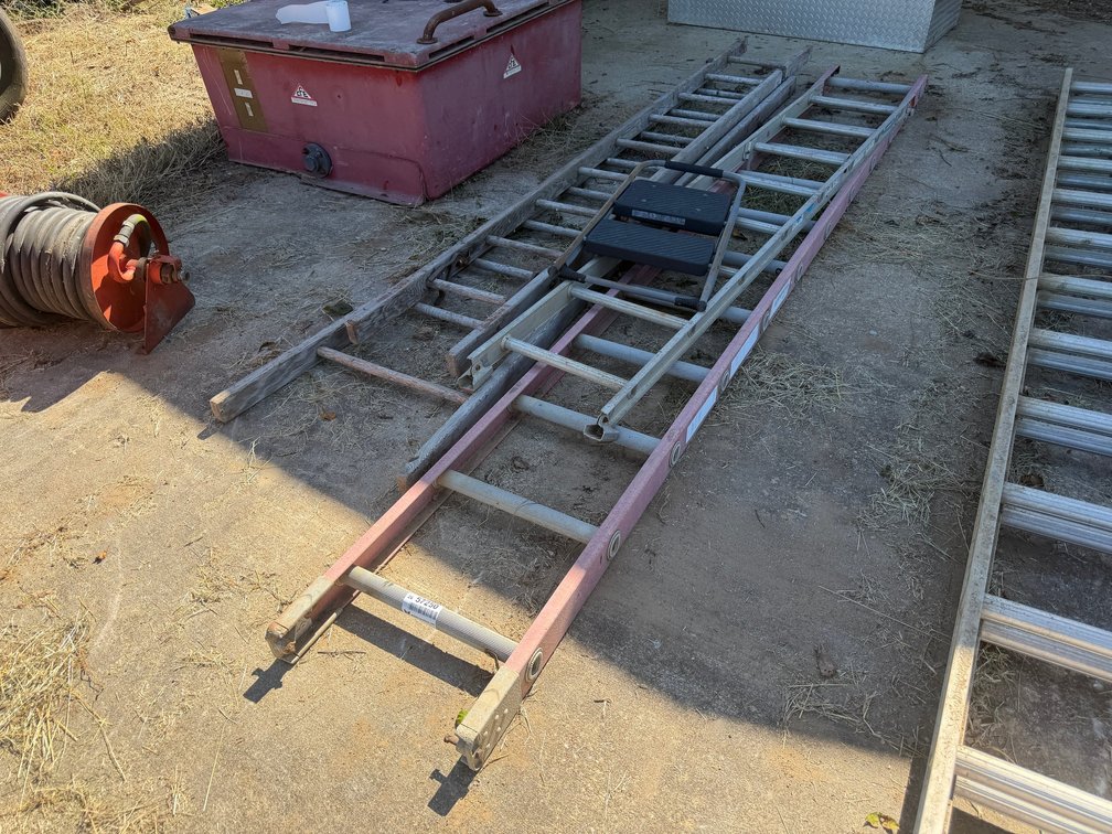 Lot of Ladders INV#57250