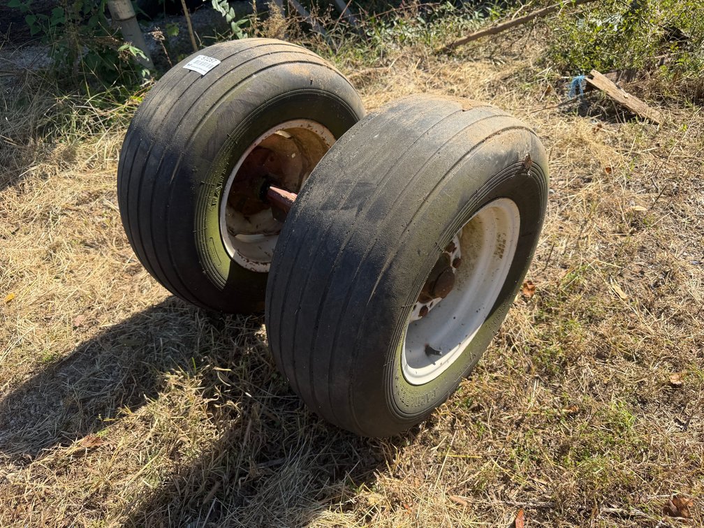 Implement 11L-15SL Tire, Rim and Axle INV#57257