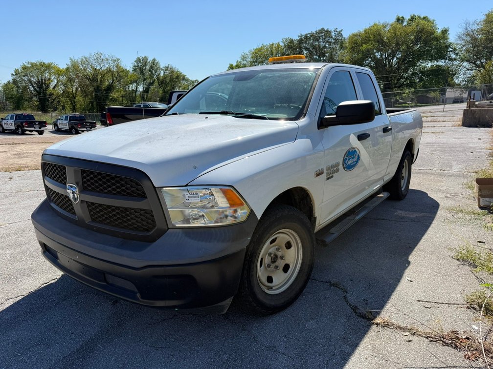 2019 Ram 1500 Classic 4x4 Crew Cab Pickup 1C6RR7FT1KS634794 INV#56420
