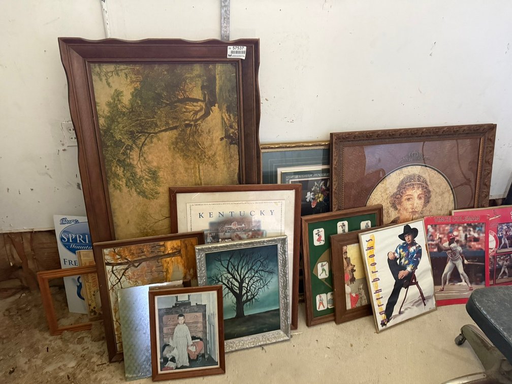 Lot of Paintings, Artwork & Memorabilia INV#57537