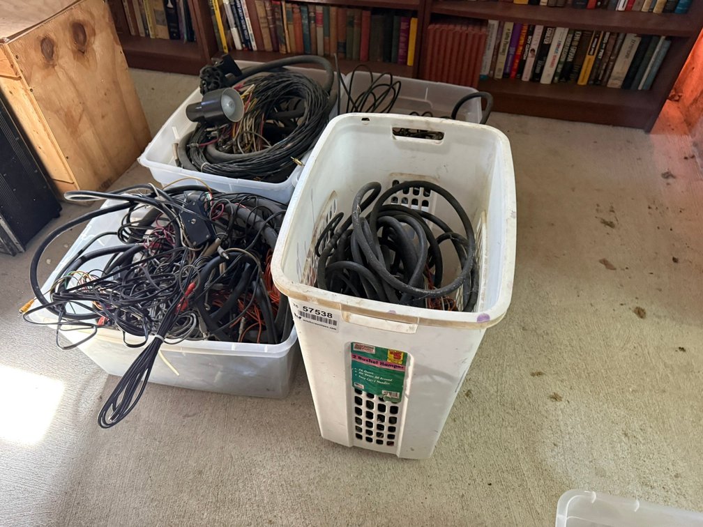 Lot of Electronic Cabling INV#57538