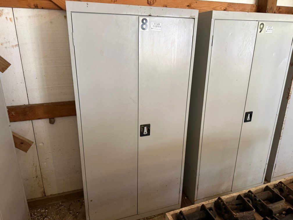 Sandusky Metal Cabinet w/ Contents INV#57326