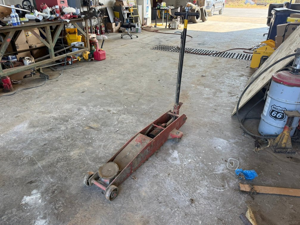 Floor Jack INV#46817