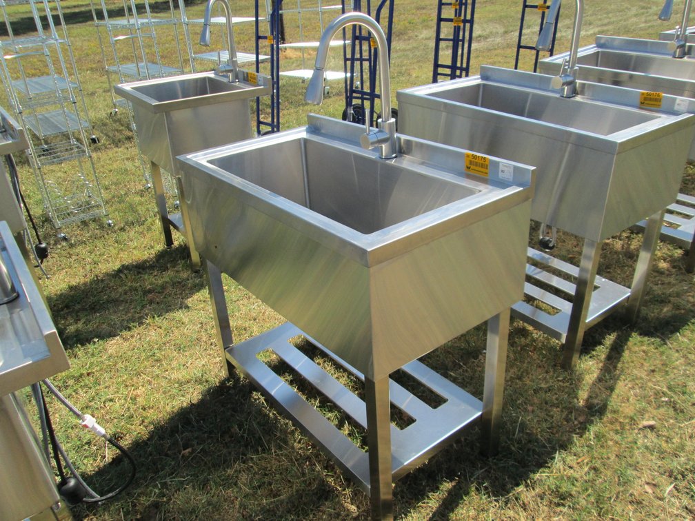 Trinity 3' x 20" Stainles Steel Large Capacity Single Basin Sink With Faucet INV#50175