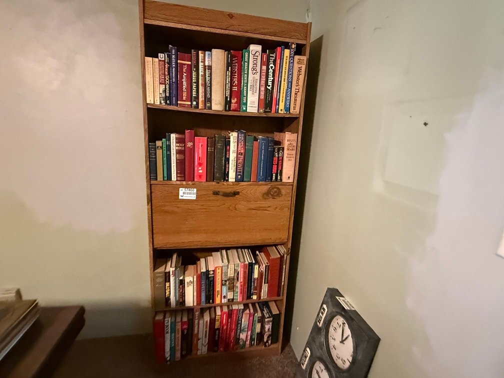 Shelf w/ Books INV#57460