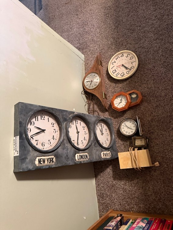 Lot of Clocks INV#57459