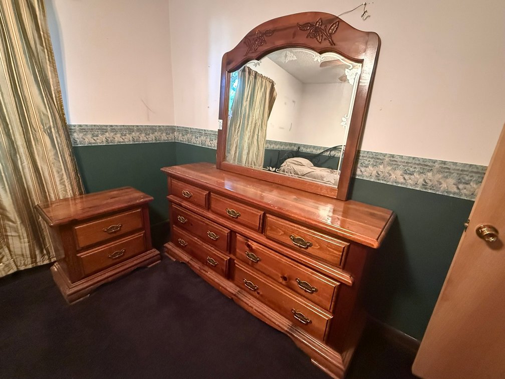 Dresser & Nightstand INV#57487