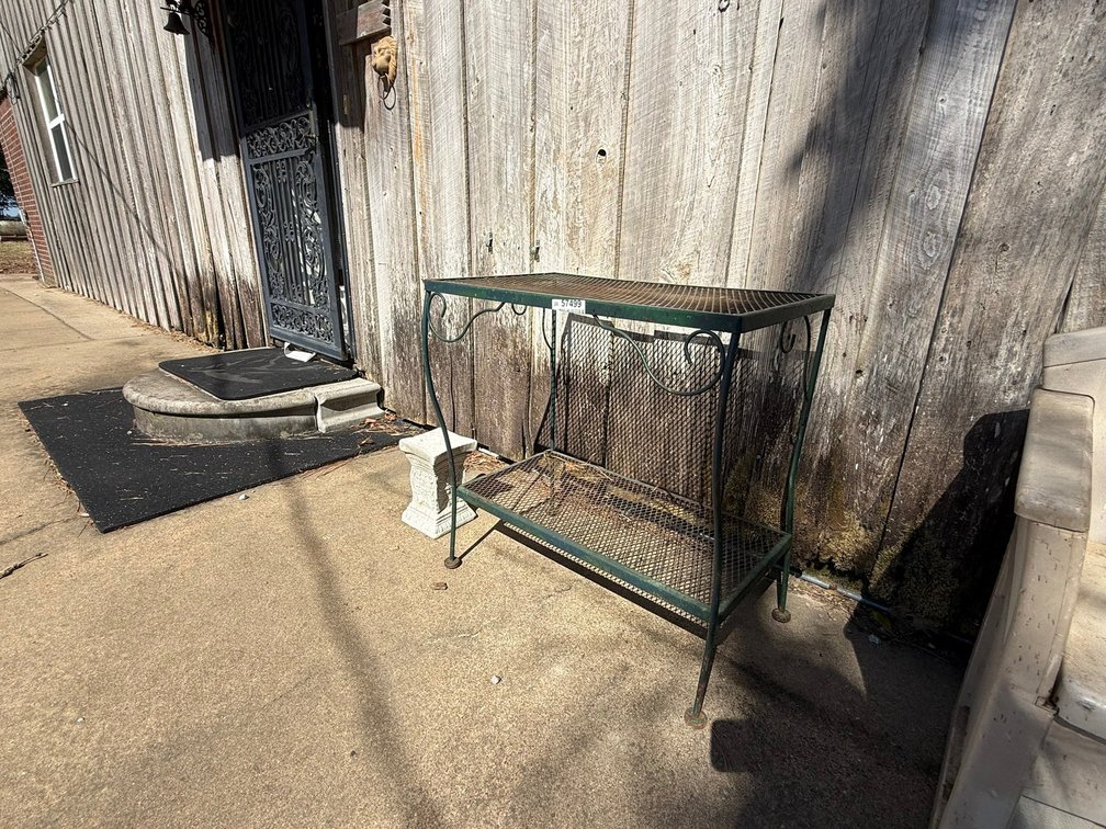 Outdoor Stand INV#57499