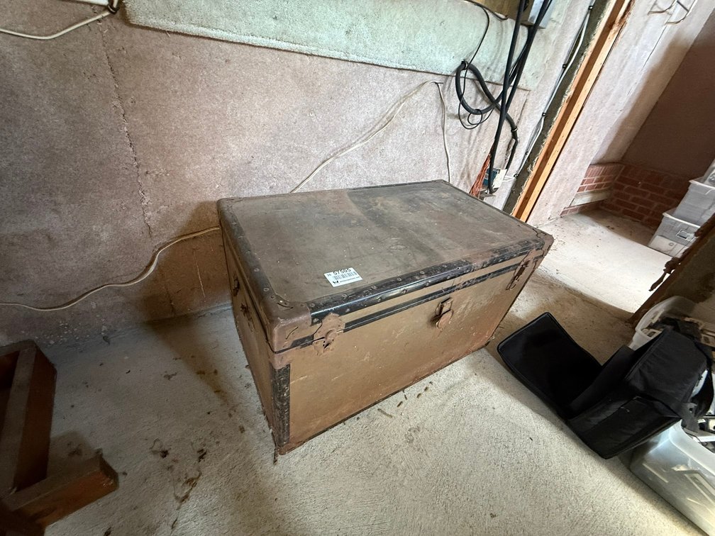 Vintage Trunk INV#57505