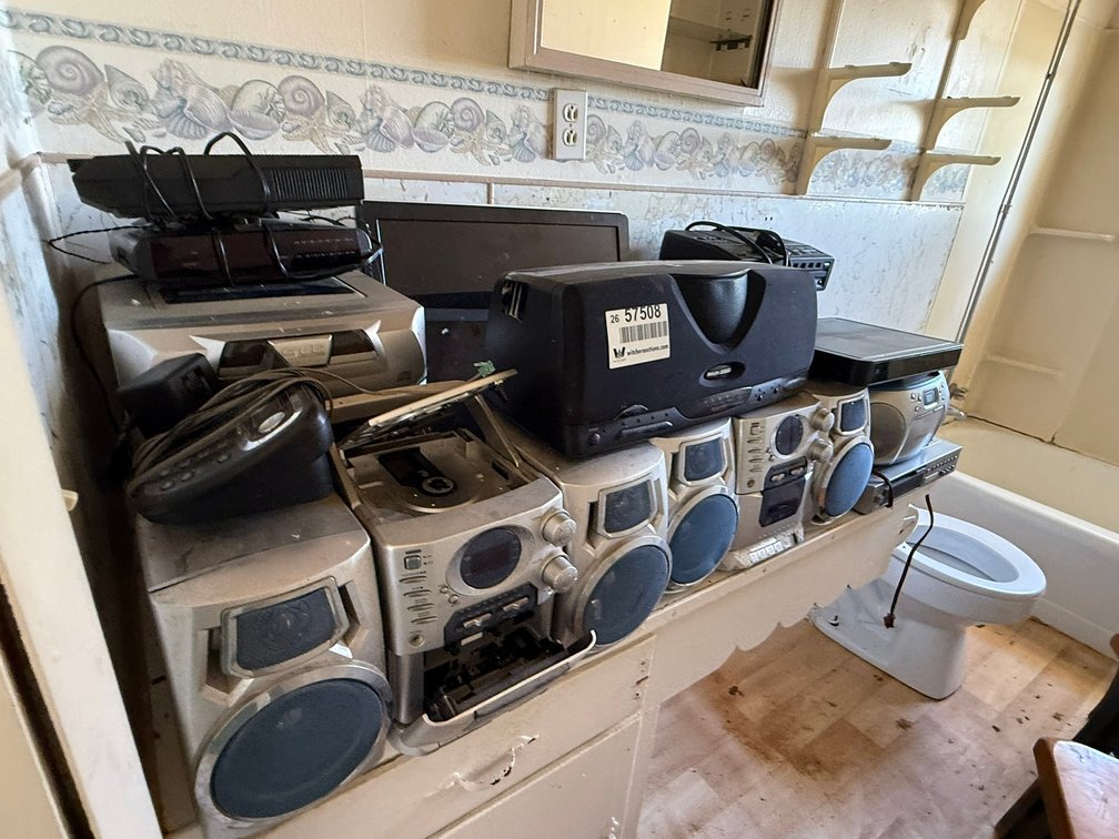 Lot of CD Players & Speakers INV#57508