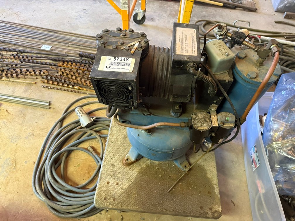 DentalEZ CustomAir CA-651 Air Compressor INV#57348