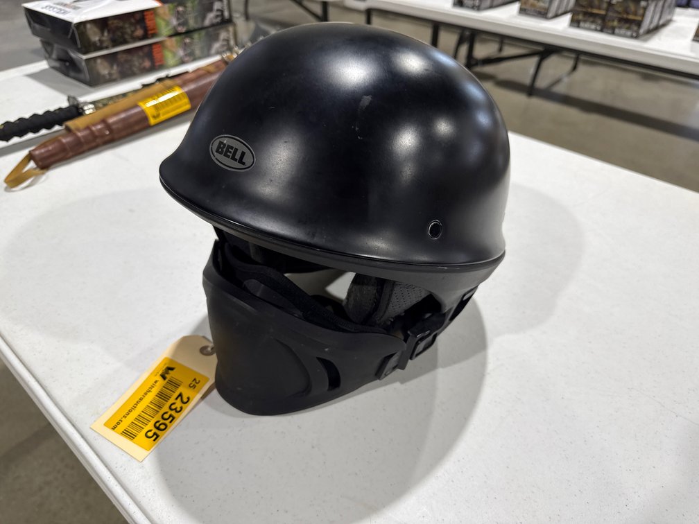 Bell XL Motorcycle Helmet w/ Detachable Face Cover 