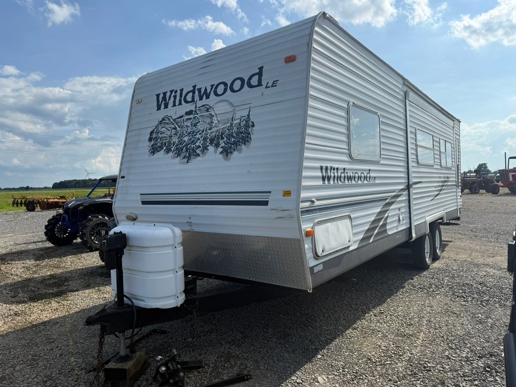 2006 Wildwood  LE 24’ T/A Camper 4X4TWDC236A236395