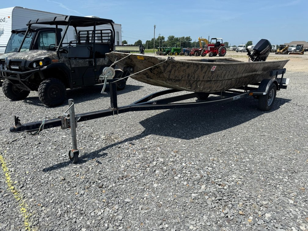 2010 War Eagle ~15' Fishing Boat w/ Trailer 1H9BB1810AM327174