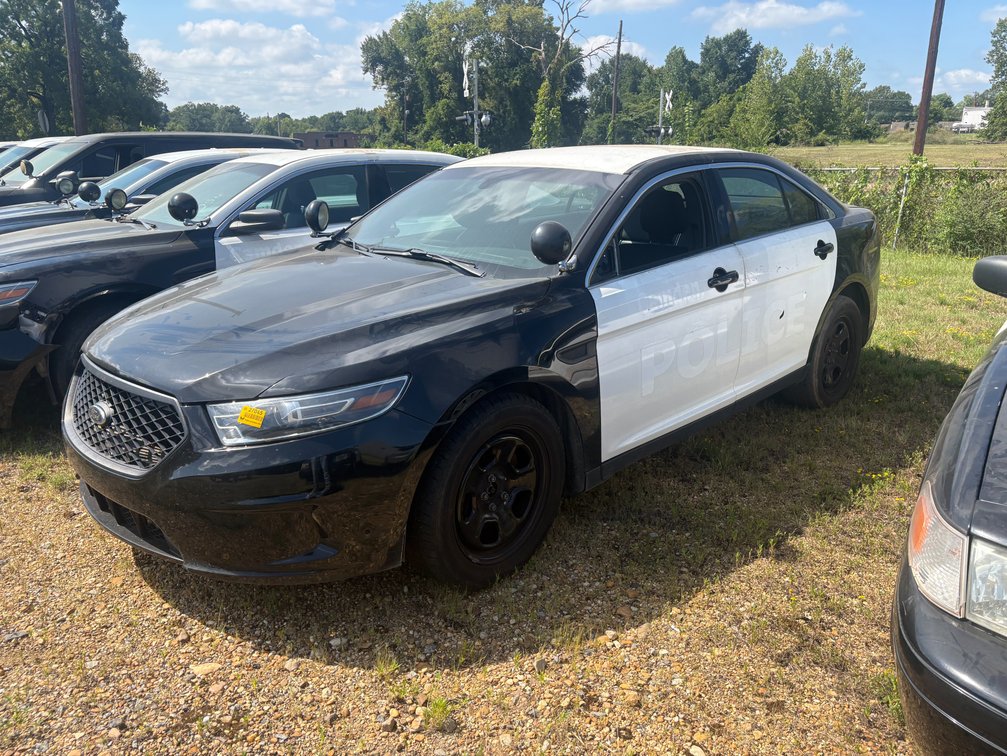 INOP 2017 Ford  Taurus AWD Sedan VIN: 1FAHP2MK7HG110994