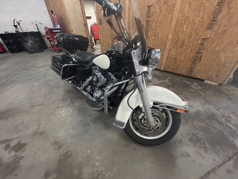 2003 Harley Davidson Police Road King Motorcycle VIN: 1HD1FHW183Y736920