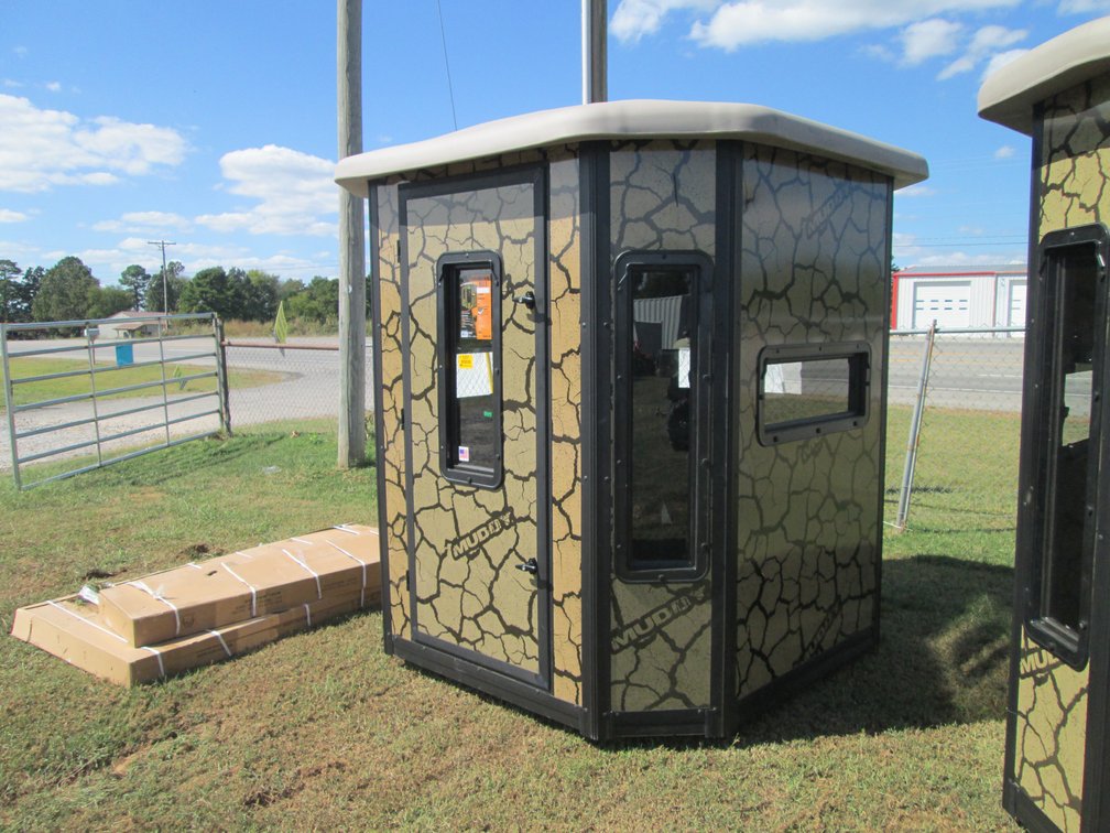 Unused Muddy Bull ST Box Blind w/ 10' Observation Tower  Inv # 5257