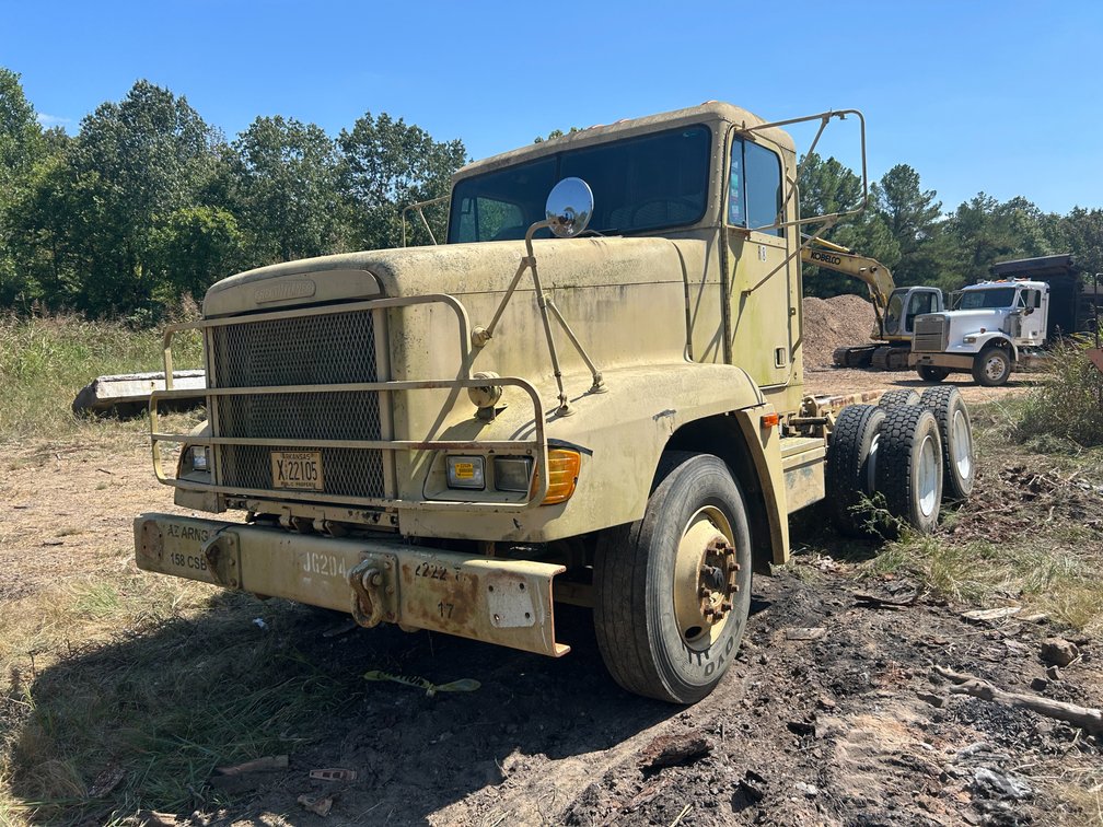 INOP 1992 Freightliner  T/A Daycab Truck Tractor VIN: 1FUYMZYB1NP357132