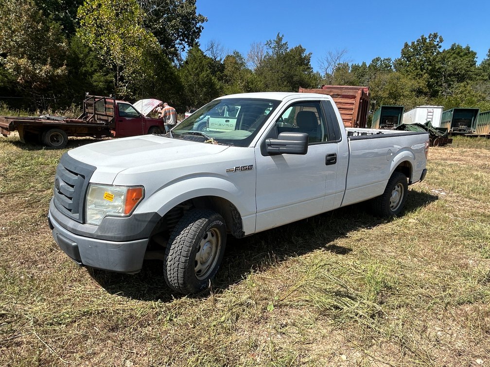 2010 Ford  F150  Pickup VIN: 1FTMF1CW5AKC36428