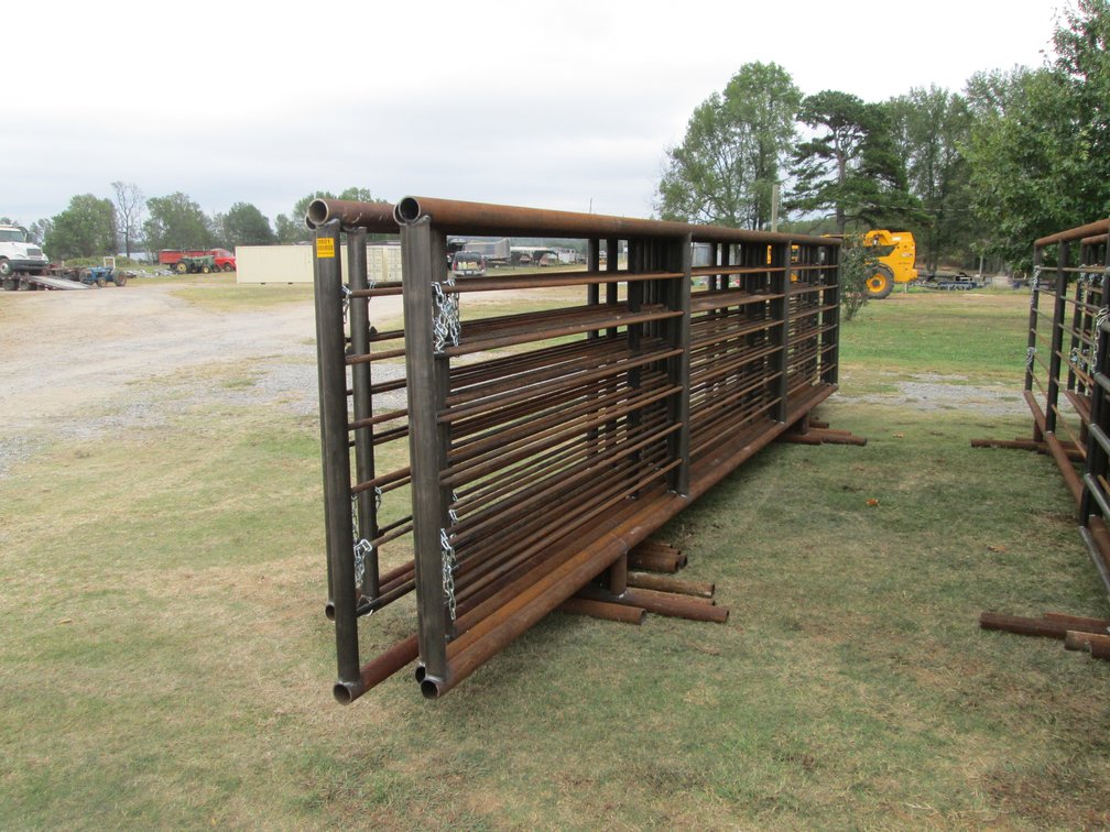 (9) Freestanding Panels & (1) Gate   Inv # 29801