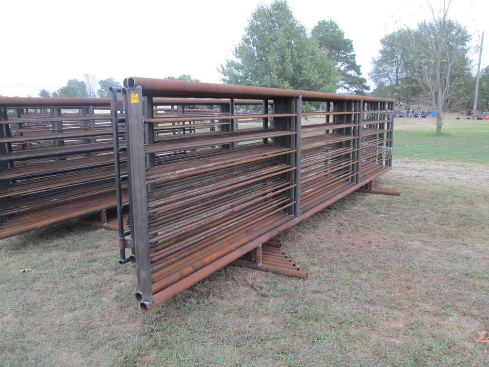 (9) Freestanding Panels & (1) Gate   Inv # 29807