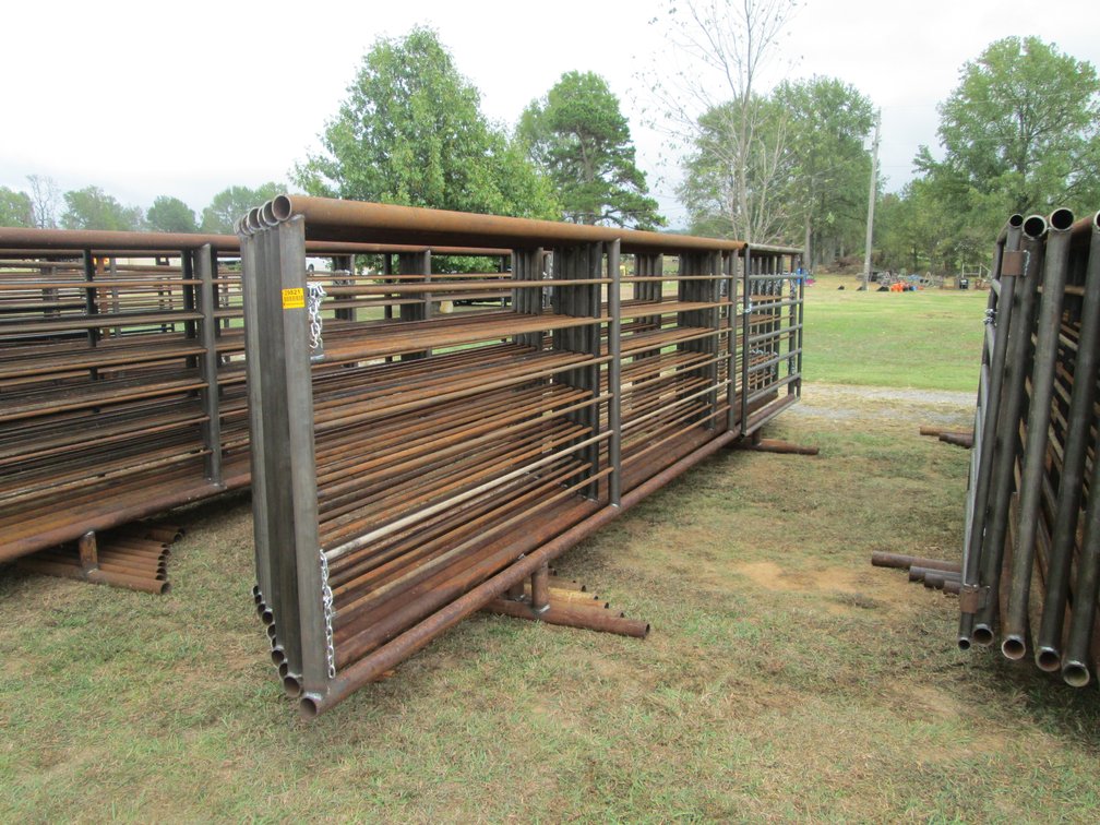 (9) Freestanding Panels & (1) Gate   Inv # 29821