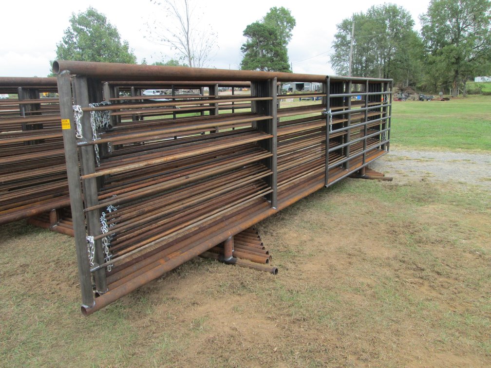 (9) Freestanding Panels & (1) Gate   Inv # 29826