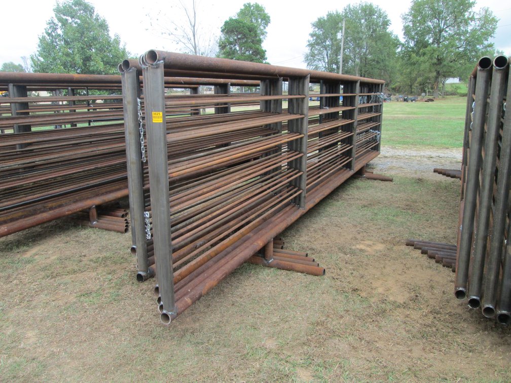 (9) Freestanding Panels & (1) Gate   Inv # 29825