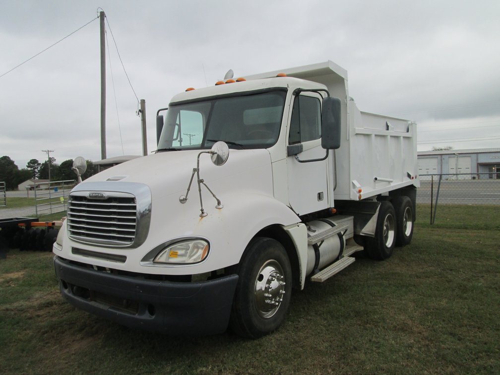 2006 Freightliner  Columbia 120  T/A Single Cab Dump Truck 1FUJA6CK56LW39928  Inv # 29808