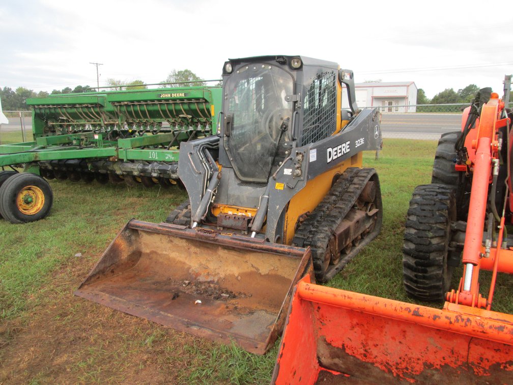 Deere 323E Tracked Skid Loader 1T0323EKAGJ297296 Inv # 29809