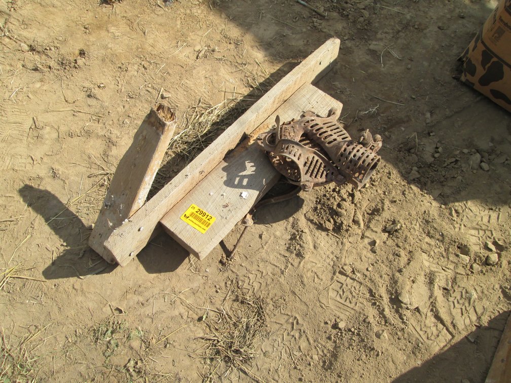 Hand Crank Corn Grinder   Inv# 29912