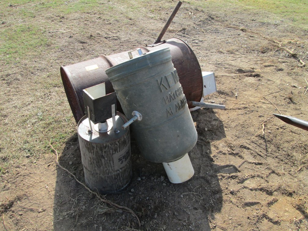 Lot of Deer Feeders   Inv# 29934