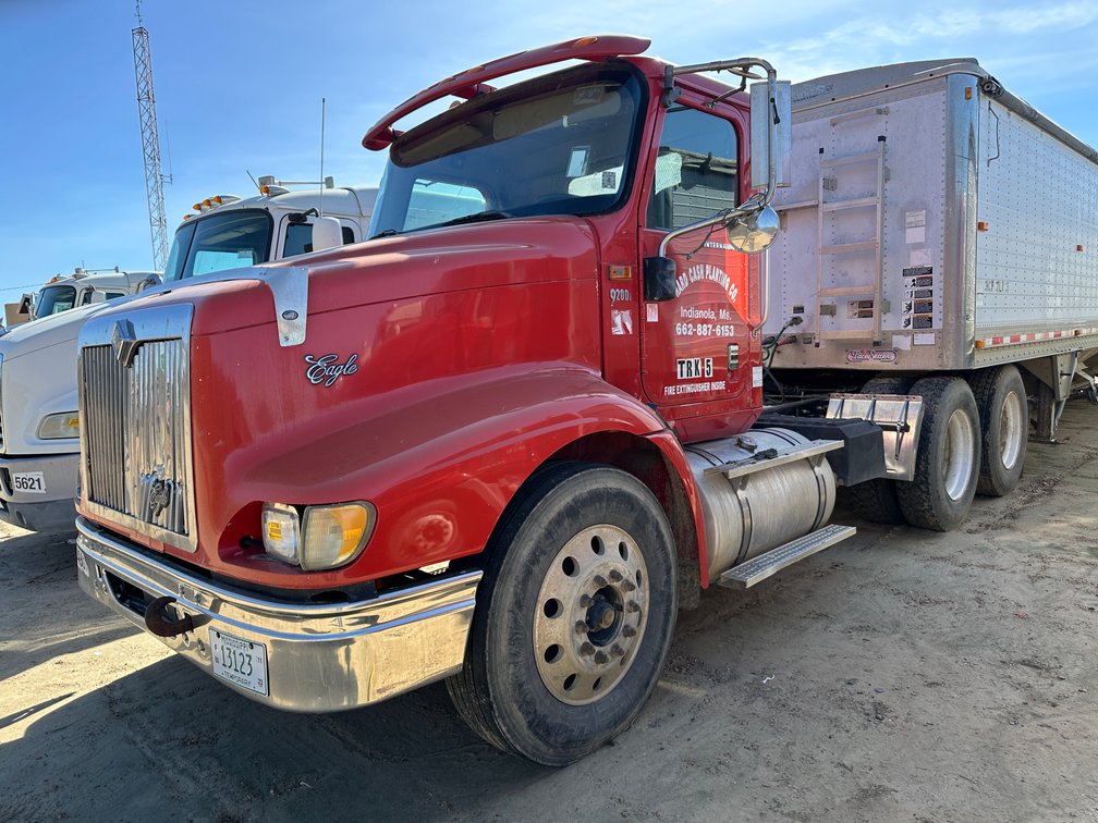 2006 International  Eagle 9200i  T/A Daycab Truck Tractor 2HSCEAPRX6C227830 Location: Site 1A