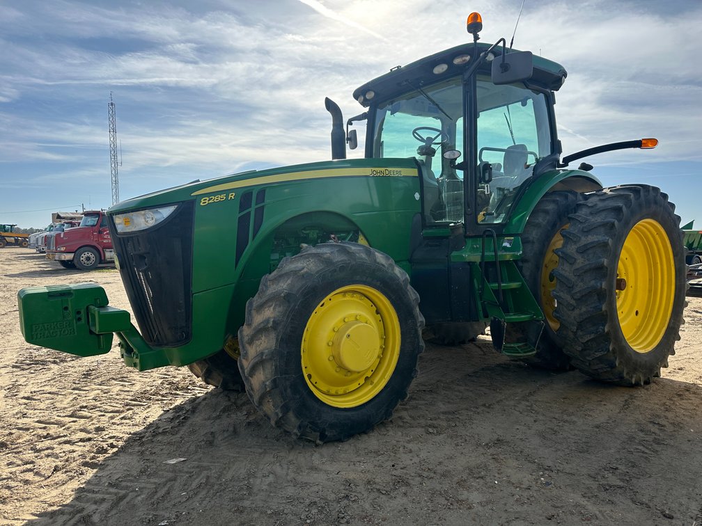 2013 John Deere  8285R MFWD Tractor  Location: Site 1A