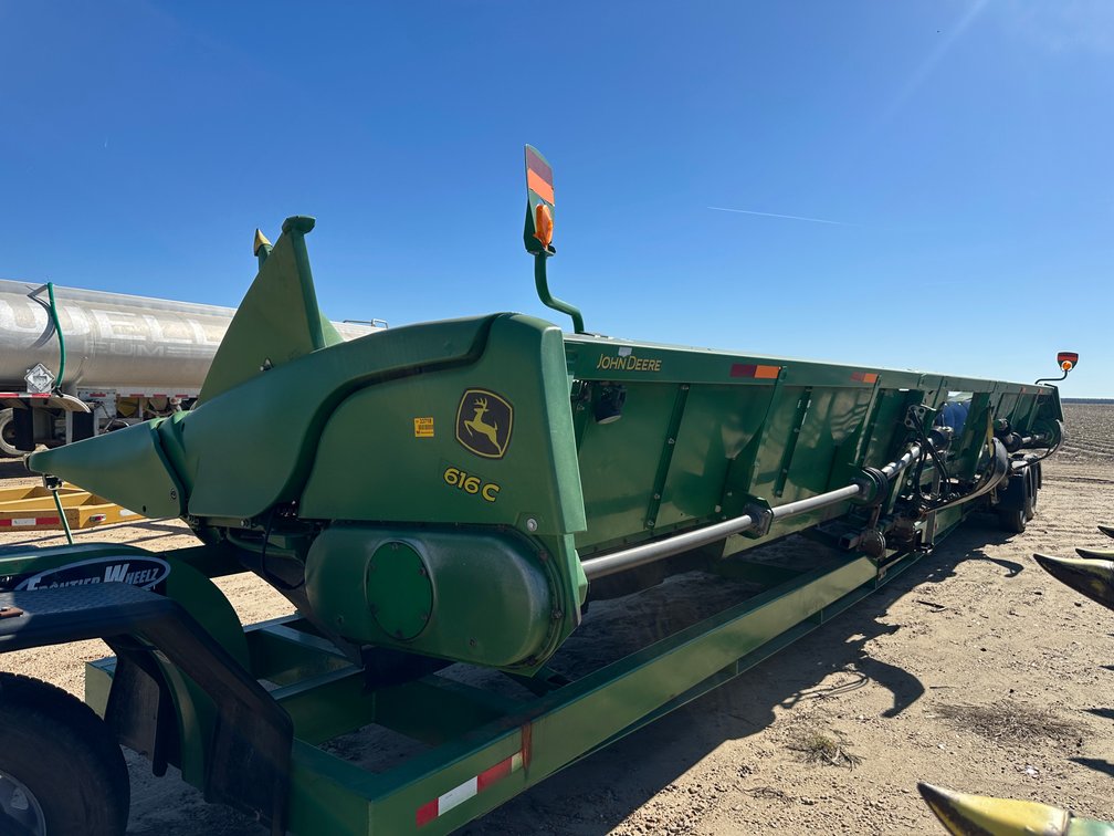2012 John Deere 616C Stalk Master 16-row 30" Corn Header  Location: Site 1A