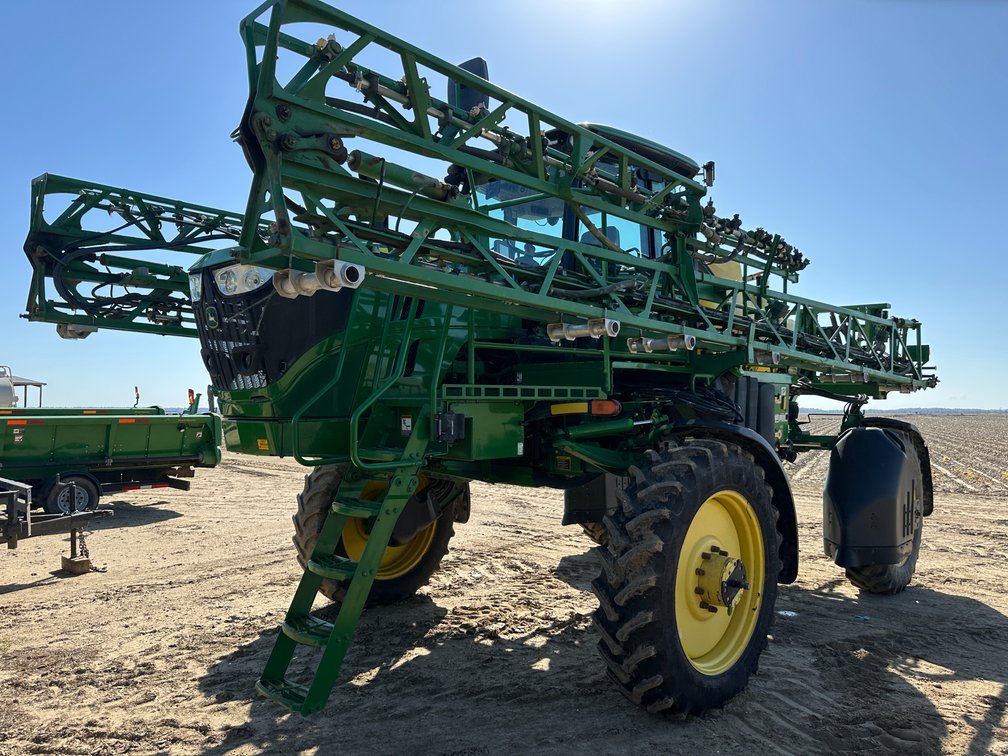 2016 John Deere  4023R  90' Self-Propelled Sprayer  Location: Site 1A