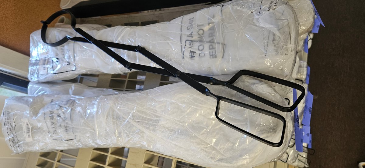 Lot of 17 Black Metal Scissor Tongs