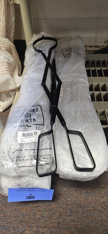 Lot of 17 Black Metal Scissor Tongs