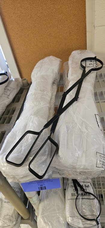 Lot of 17 Black Metal Scissor Tongs