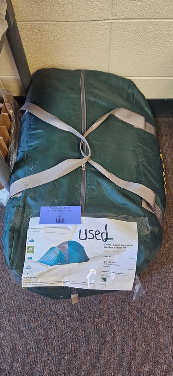Cabela's Alaskan Guide Model Geodesic 8-Person Tent