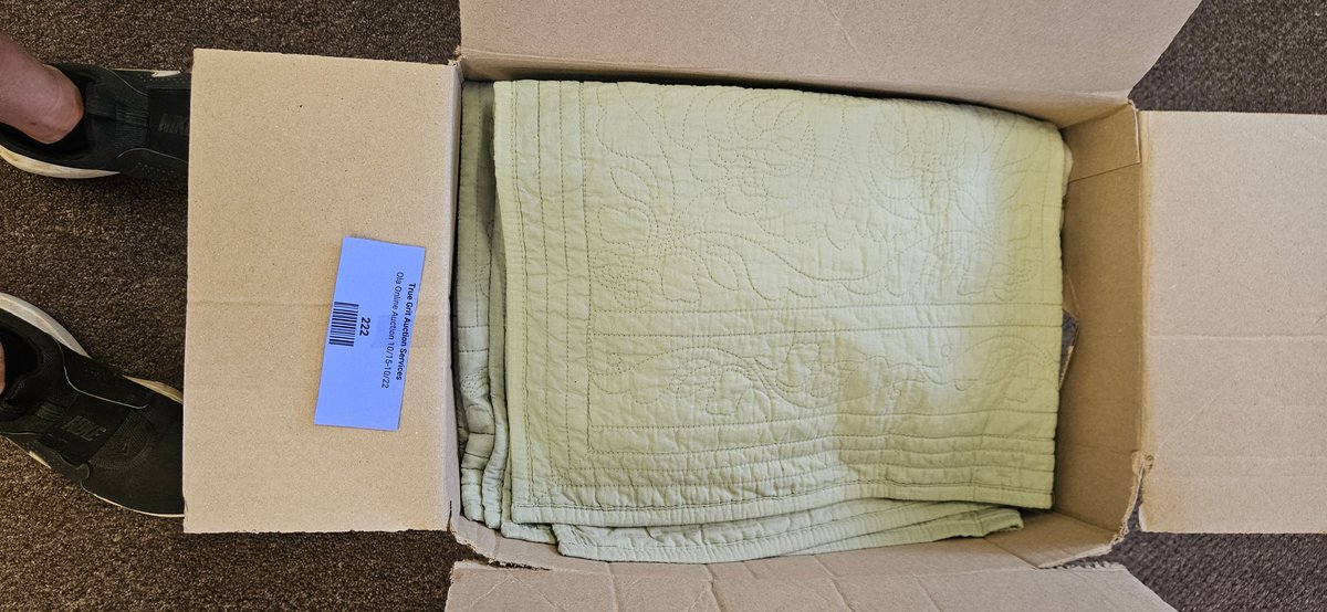 Quilted Blankets and Bedding Textiles