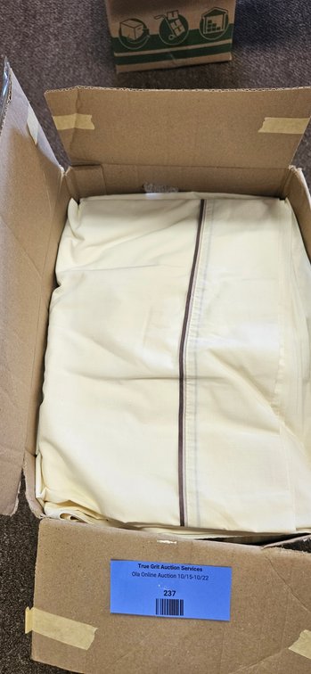 Bed Sheets and Linens with Striped and Plaid Borders
