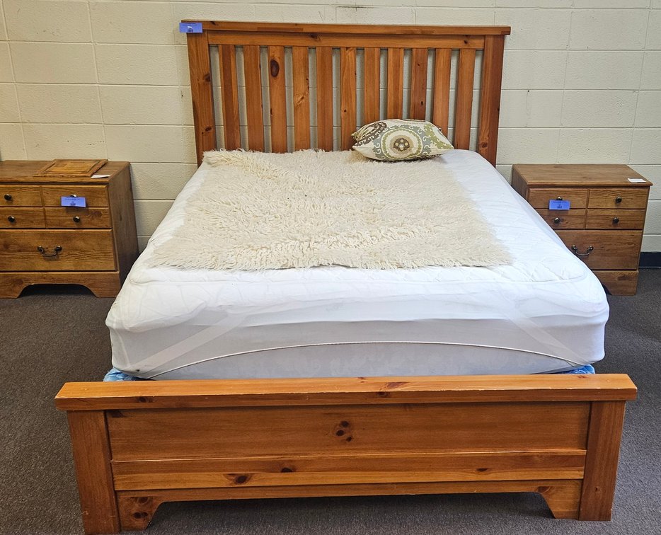 Full Size Wood Bed Frame with Mattress