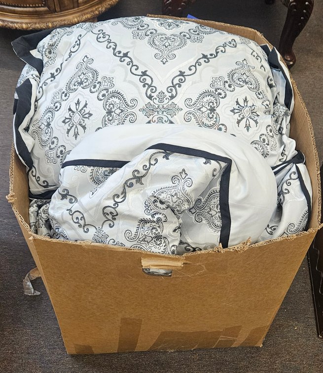 Bedding Linens, Fleece Blanket