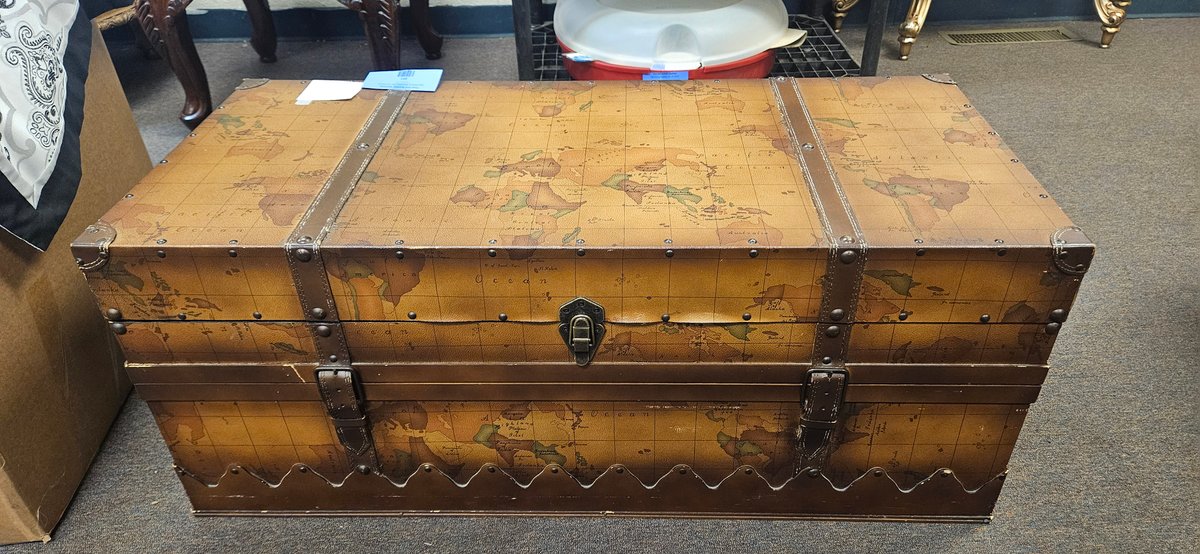 World Map Motif Decorative Storage Trunk
